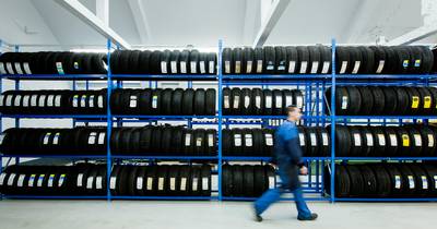 Onderzoek naar autobandenindustrie om weren slijtvaste band