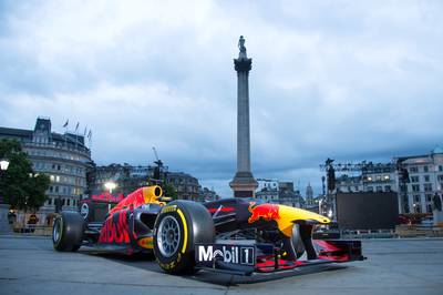 Grote Formule 1-show in centrum van Londen