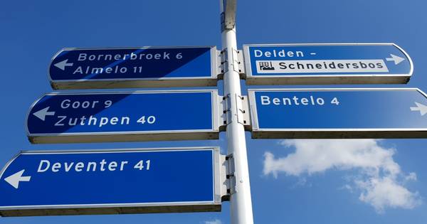 Makers bewegwijzeringsbord in Delden in de fout: is het Zutphen…. of Zuthpen?
