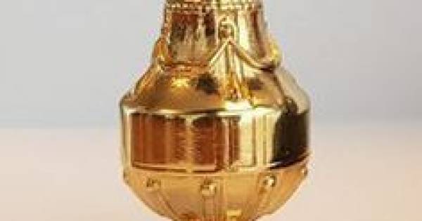 Te koop: mini-KNVB Beker van goud