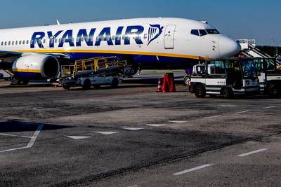 Ryanair moet piloten vliegbasis Eindhoven tonnen betalen