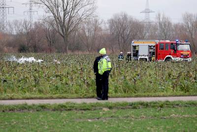 Doden na botsing reddingshelikopter en vliegtuig in Duitsland