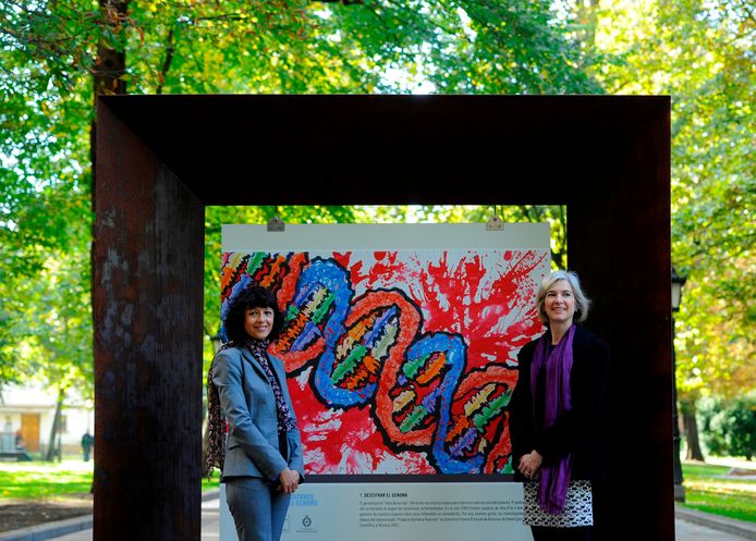 De Franse Emmanuelle Charpentier (links) en Amerikaanse Jennifer Doudna (rechts).