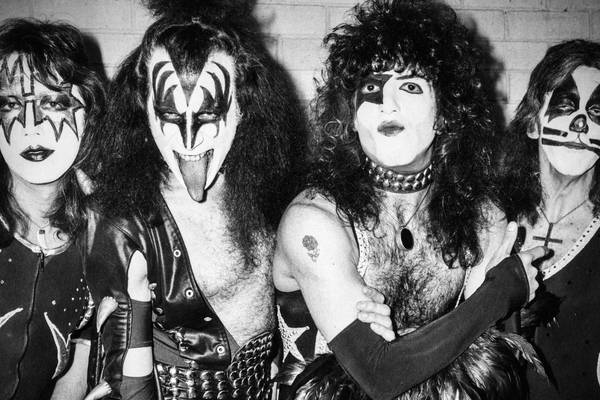 Story of The Songs: Kiss