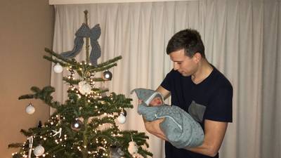 Joep is een echt kerstkind: 'Ik zei nog: als 't maar geen kerstbaby wordt'