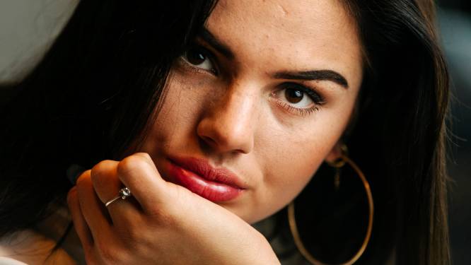 Famke Louise Kreeg Beveiliging Na Ophef Rond Ikdoenietmeermee M N Auto Werd Vernield Showbizz Hln Be