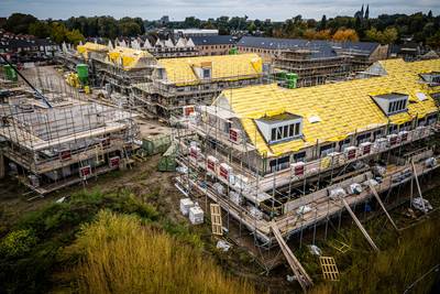 Stikstofcrisis: Provincies verlenen weer bouwvergunningen