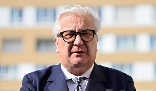 Prins Laurent komt enkele uren na eerste communiqué met nieuwe verklaring: ‘Heb Epstein twee keer onder vier ogen ontmoet, op zijn verzoek’