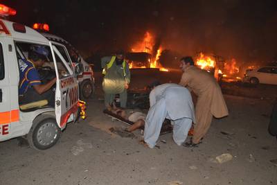 Bloedbad na bomaanslag Pakistan: minstens 15 doden