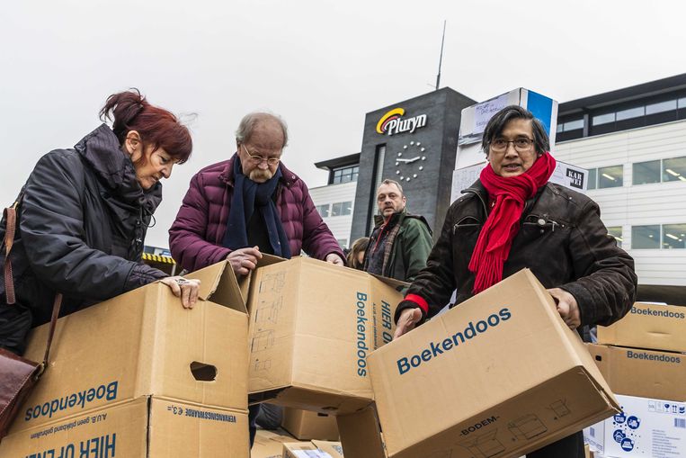 Belangrijke jeugdzorgorganisaties staan op omvallen, terwijl kleine aanbieders grote winst boeken - 