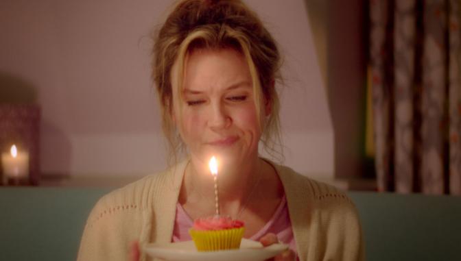 Bridget Jones viert verjaardag met taart