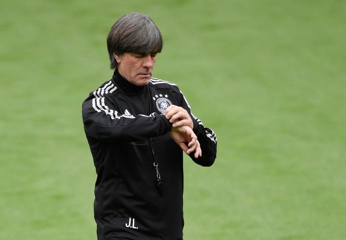 Low Vergelijk Het Nederlands Elftal Met Ajax Buitenlands Voetbal Ad Nl