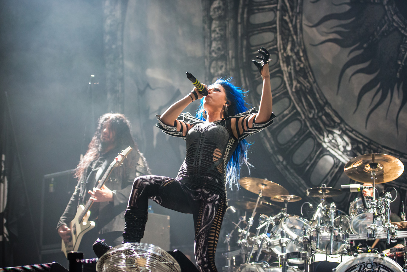 Arch enemy вокалистка фото