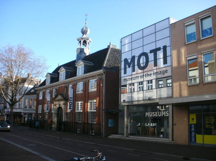 Opnamen van 'Tussen kunst en kitsch' in MOTI | Breda | bndestem.nl