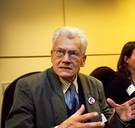 Priester Rik Devillé over misbruiktop Vaticaan: 