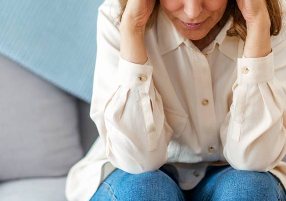 De ooglidcorrectie van Molly (67) is mislukt