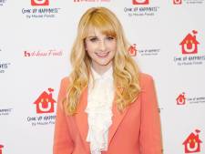 Big Bang Theory-actrice bevalt terwijl ze facetimend contact houdt met man