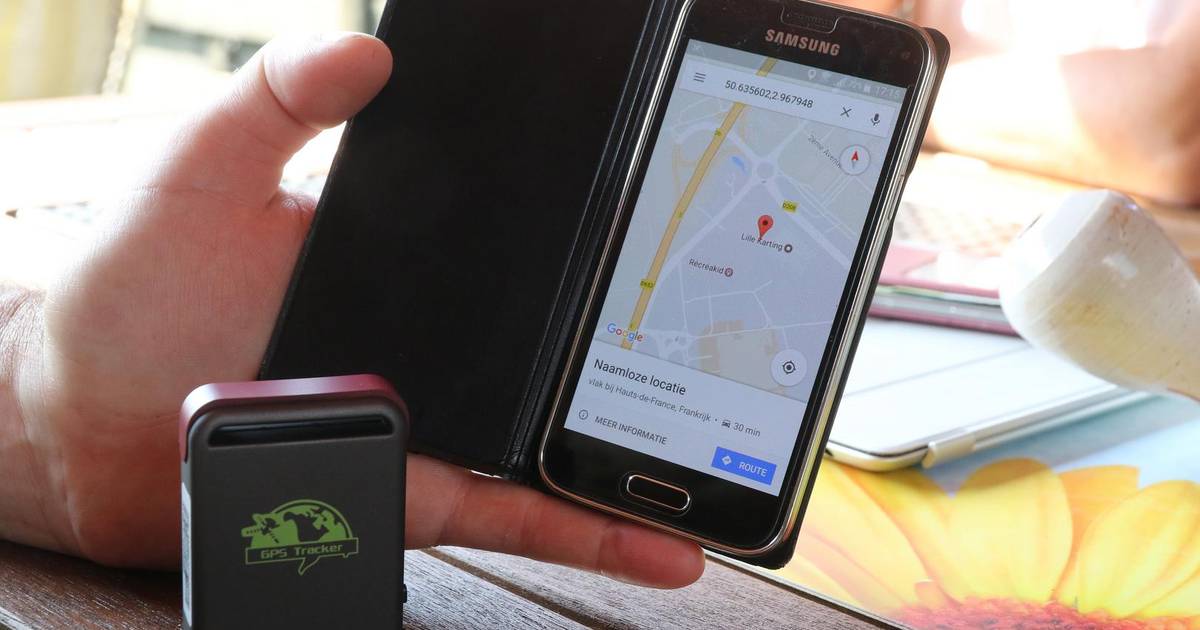 Man die gpstracker onder auto van ex hangt, riskeert vier maanden voor