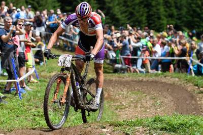 Van der Poel tiende bij wereldbeker in Lenzerheide
