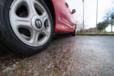 Code geel KNMI: vanavond en morgenochtend kans op gladheid