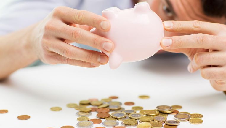 Te weinig geld: een op de vier kan zich geen week vakantie veroorloven ...