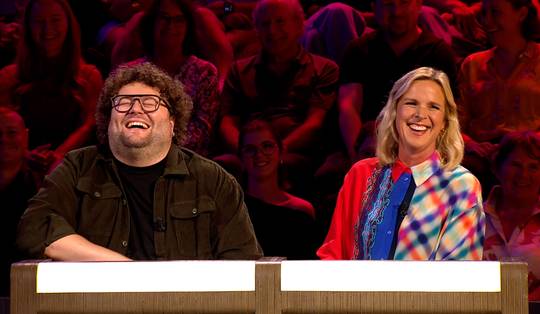 De ‘Slimste mens’-jury: ‘Als ze moeten lachen, lachen ze, en als ze niet moeten lachen, lachen ze niet’