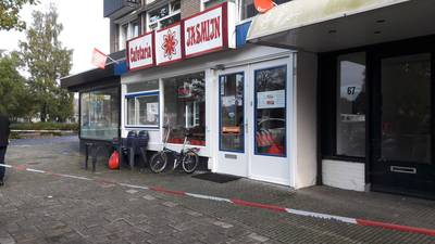 Almelose cafetaria 3 uur na gijzeling alweer open: 'Het zijn harde werkers'