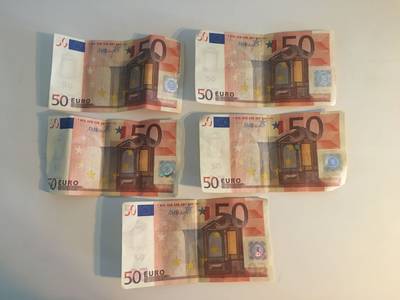 Arnhemmer had 196 valse briefjes van 50 euro om 'rond te strooien in videoclip'