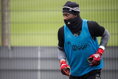 Ten Hag verwacht dat Onana op tijd fit is