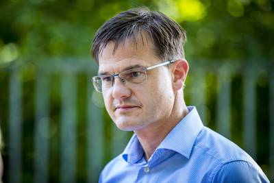 CDA en VVD eisen excuses van schoolbestuurder na examendebacle