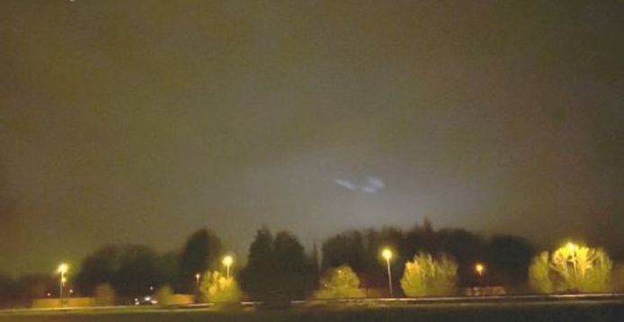 De melding van lichten in de lucht in de regio Aalst.