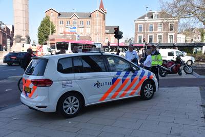 Motorrijder zwaargewond bij aanrijding met stadsbus