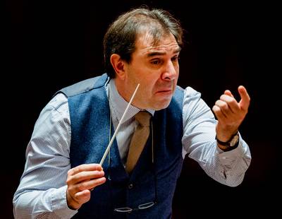 Verbaasde dirigent Gatti ontkent aanrandingen