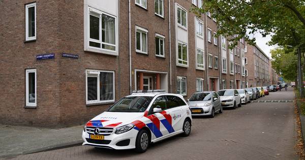 Man in zijn woning in Den Bosch overvallen door twee vrouwen. stel kutte