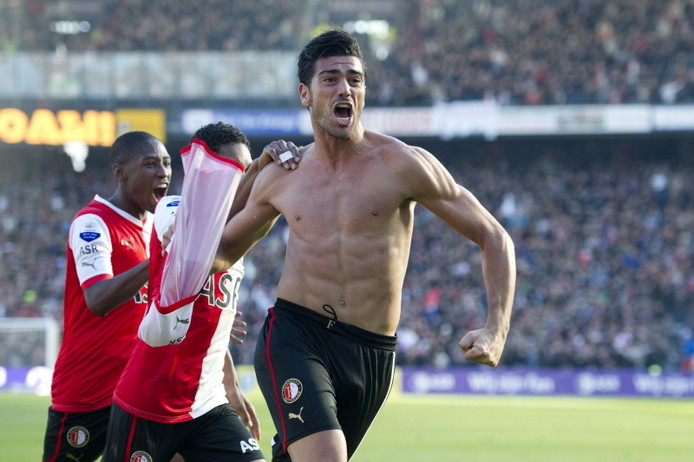 Ontblote Pellè: 'Ik wil meer vrouwelijke fans in De Kuip ...