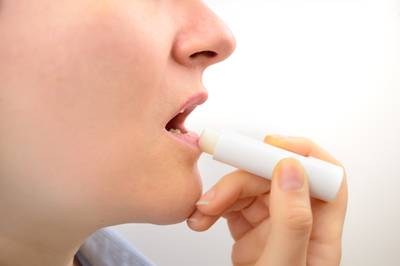 'Pas op voor mogelijk schadelijke lippenbalsem'