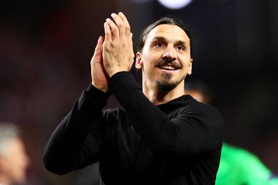 Telstar vraagt ManUnited om contactgegevens Zlatan