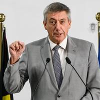 Jan Jambon (65) wil na volgende verkiezingen geen nieuwe ministerpost