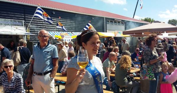 Dhani Scherp gekroond tot Zeeuwse Wijnkoningin 2017 | Schouwen-Duiveland - PZC