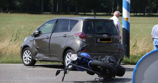 Motorrijder gewond na ongeluk bij Glane