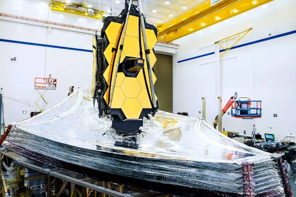 Super Telescope: Mission to the Edge of the Universe
