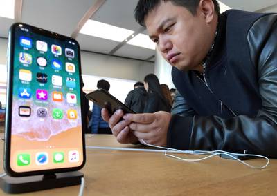 Apple bereikt beursmijlpaal van 900 miljard dollar