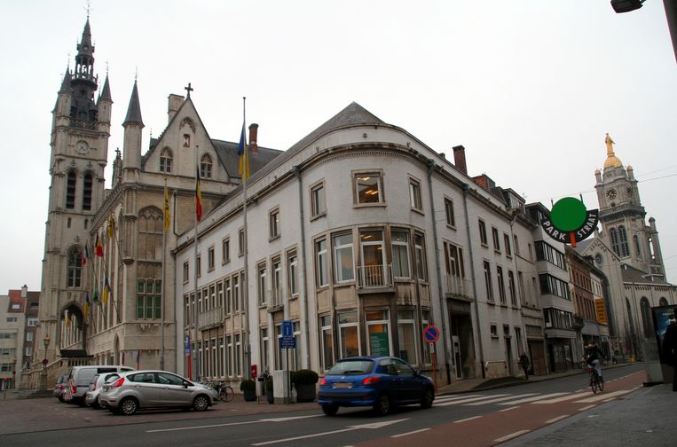 Stadhuis Krijgt Nieuwe Vleugel Sint Niklaas In De Buurt Hln