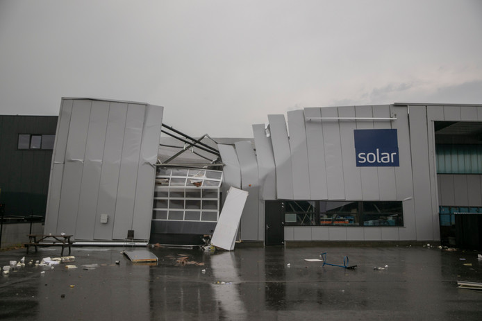 Ad Onderzoek Bij Het Ingestorte Pand Tropicalweather