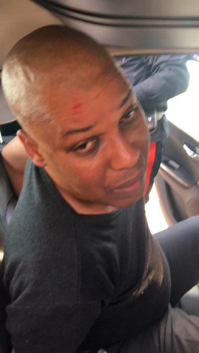 Italiaanse politie geeft schokkend telefoongesprek met gijzelnemer schoolbus vrij