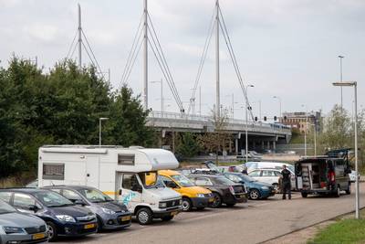 Studenten: gratis parkeren en bus tegen files op Mansholtlaan