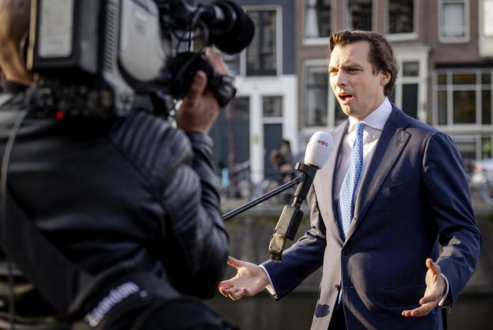 Thierry Baudet staat woensdagmiddag de pers te woord.