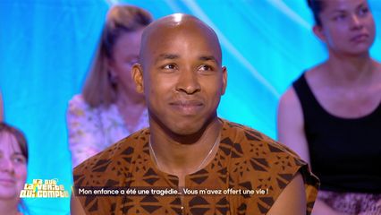 5. Mon enfance a été une tragédie... Vous m'avez offert une vie !
