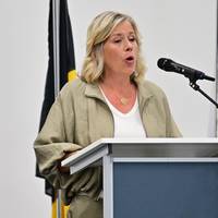 Minister Matz zegt VN-top af omdat haar zuurstoffles niet mee mag op vliegtuig
