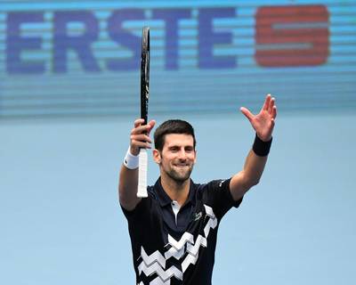 Quasiment assuré de finir l'année en N.1 mondial, Djokovic égale Sampras